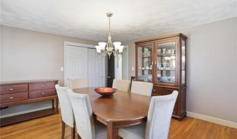 514 Killingly St, Johnston, RI 02919