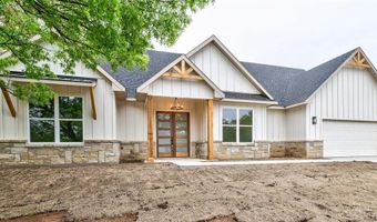 208 Woody, Alvord, TX 76225