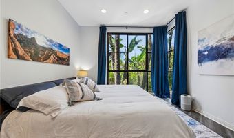 12000 Goshen Ave 203, Los Angeles, CA 90049