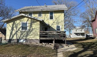 902 2nd Ave, Ackley, IA 50601