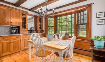 2381 Middle Rd, East Greenwich, RI 02818