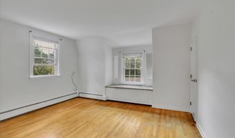 77 Hemlock Rdg, Berlin, CT 06037