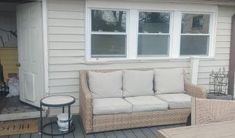 105 MORGAN St, Athens, WV 24712