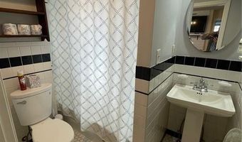 12 Callender Ave 1, Newport, RI 02840