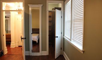 120 Cotton St, Belle Chasse, LA 70037