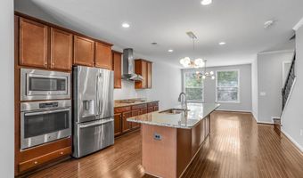 42274 HAMPTON WOODS Ter, Ashburn, VA 20148