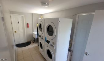 692 Mill St, Belleville, NJ 07109