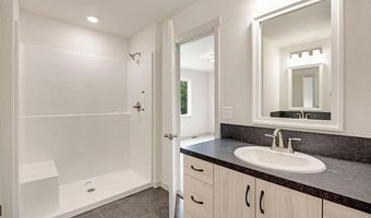 525 S 10th St, Berthoud, CO 80513