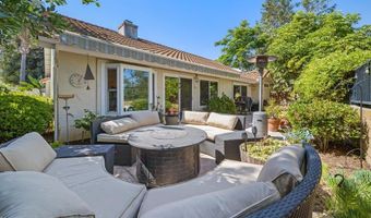 610 Creekside Ave, Oceanside, CA 92057