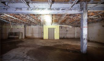 102 Trinity St, Abbeville, SC 29620