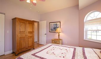 12 Riverview Dr, Bakersville, NC 28705