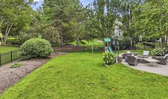 531 Brookside Ave, Algonquin, IL 60102