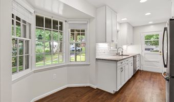 5133 RED FOX Dr, Annandale, VA 22003
