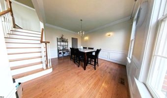 203 Cynwyd Dr, Absecon, NJ 08201