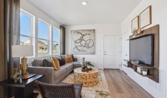 910 Logan Peak Way, Berthoud, CO 80513