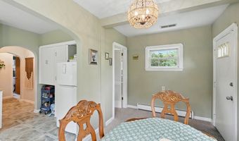 1624 Krumroy Rd, Akron, OH 44306