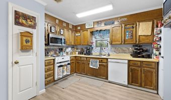 520 Kimberly Dr, Albertville, AL 35950