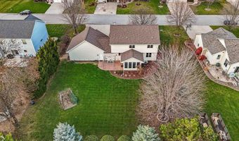 W5945 BLUE BONNET Drive, Appleton, WI 54915