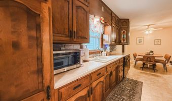 435 W Main St, Arcola, IL 61910