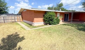 606 Coke Ave, Anton, TX 79313
