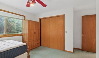 8210 GROVE Ave, Wisconsin Rapids, WI 54494