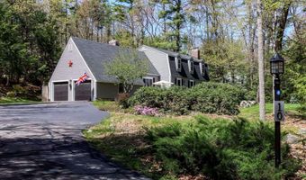10 Greenbriar Ln, Amherst, NH 03031
