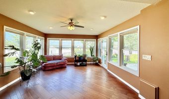 1522 N 20th St, Aberdeen, SD 57401