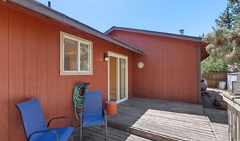 2320 NE Wells Acres Rd, Bend, OR 97701