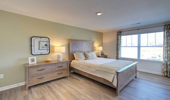 4 Virginia Commons Dr, Arden, NC 28704