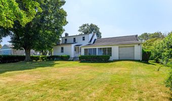 19 Valerie Ln, Danbury, CT 06811