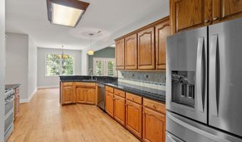 510 Chippendale Ln, Boiling Springs, SC 29316