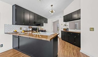 4012 Brantley Dr, Austell, GA 30106