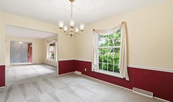 259 White Tree Ln, Ballwin, MO 63011
