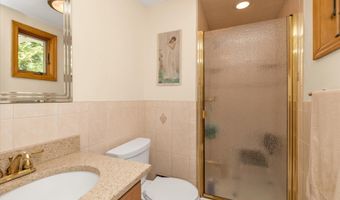 7 Swartout Pl, Amityville, NY 11701