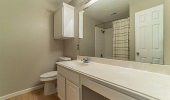 5605 Overland Dr, The Colony, TX 75056