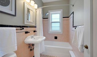2606 Humboldt Ave S 3, Minneapolis, MN 55408
