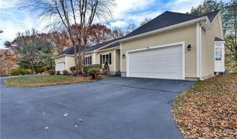 95 Crickett Cir, East Greenwich, RI 02818