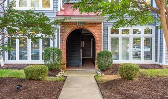 1142 LAKE HERON Dr 2B, Annapolis, MD 21403
