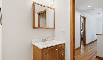 232 Gold St, Belchertown, MA 01007