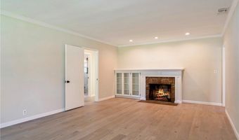 1956 N Roosevelt, Altadena, CA 91001