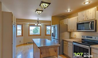 28 Grande View Dr, Cody, WY 82414
