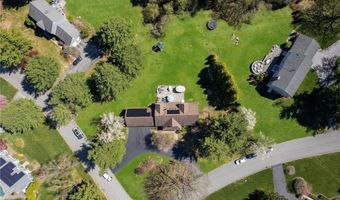 110 Osprey Dr, East Greenwich, RI 02818