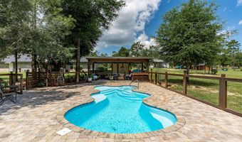 6263 Old River Rd, Baker, FL 32531