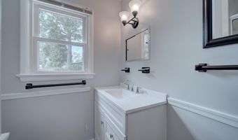 8912 BATTERY Rd, Alexandria, VA 22308