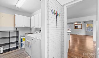 3420 Woodleaf Rd, Charlotte, NC 28205