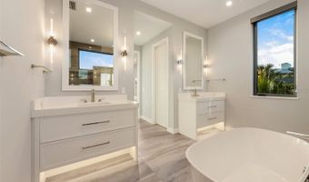 104 SUNSET Ln, Holmes Beach, FL 34217