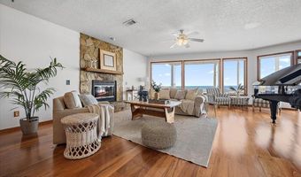 1879 BEACH Ave, Atlantic Beach, FL 32233