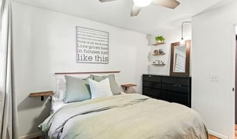 1015 Lowell Dr, Apple Valley, MN 55124