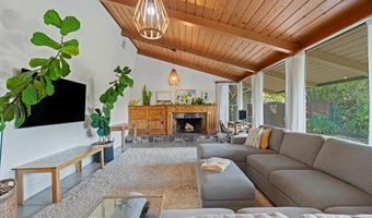9835 Edgelake Dr, La Mesa, CA 91941