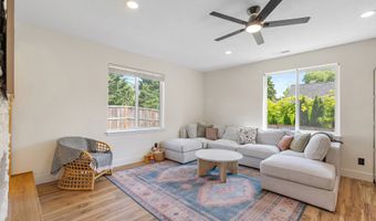 2558 NW WHITE OAK Ave, Albany, OR 97321